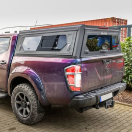 Canopy "contorno" Alu-cab com janelas Nissan