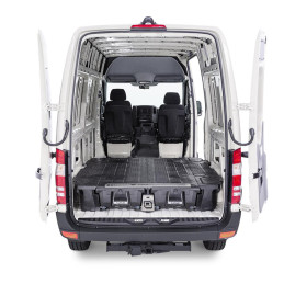 GAVETAS DE ARMAZENAMENTO - DECKED CARGO VAN