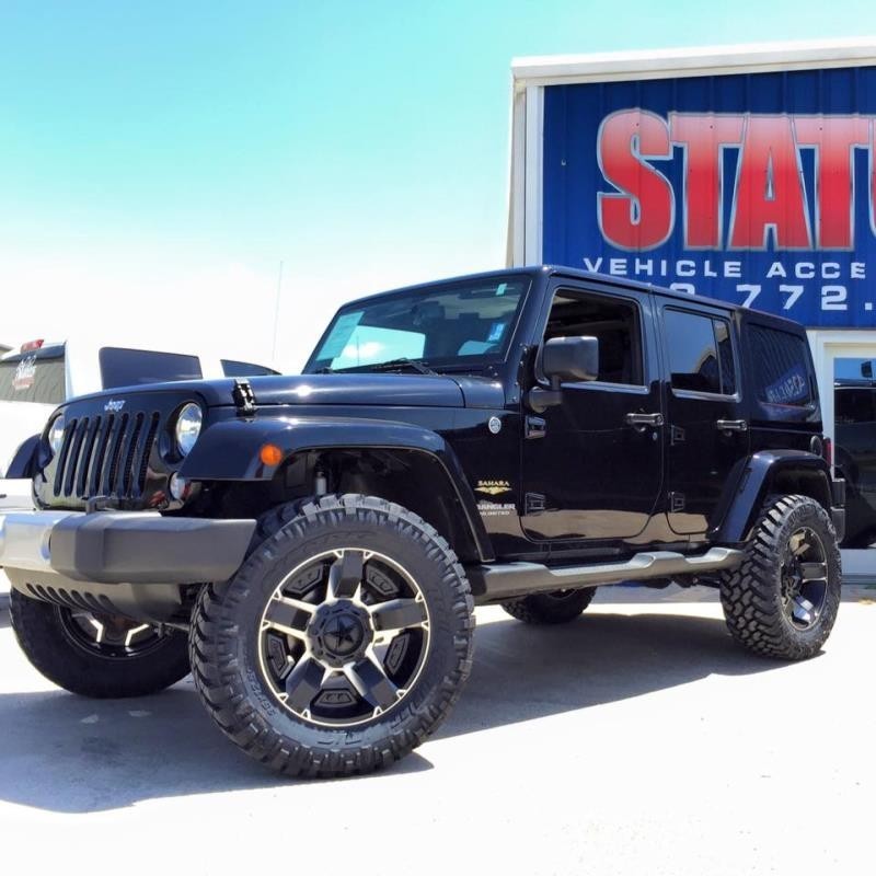 Alloy Wheel 8x17" 5x127/5x139,7 ET10 XD 811 Rockstar II Black/Silver - Jeep Wrangler JK Alloy Wheel 8x17" 5x127/5x139,7 ET10 XD 811 Rockstar II Black/Silver - Jeep Wrangler JK